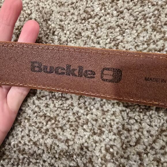 Women's Buckle Brown Leather Belt - Picture 5 of 7